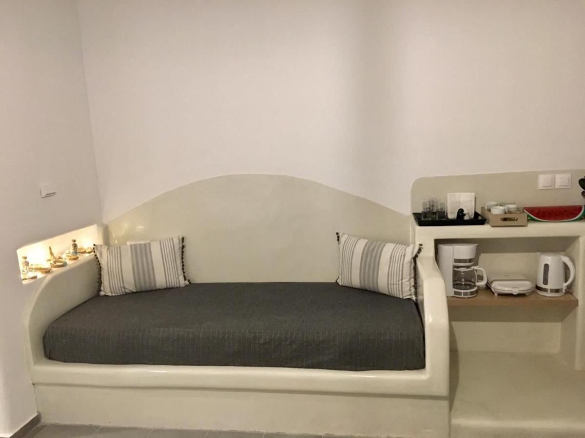 Kampanelia Village Suites Фира Екстериор снимка