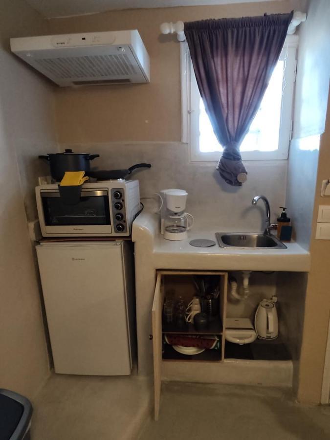 Kampanelia Village Suites Фира Екстериор снимка