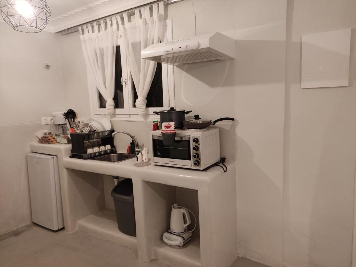 Kampanelia Village Suites Фира Екстериор снимка
