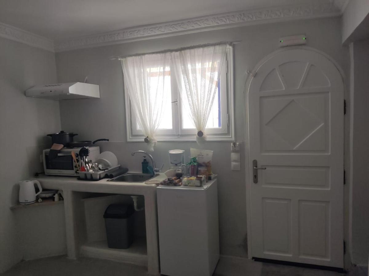 Kampanelia Village Suites Фира Екстериор снимка