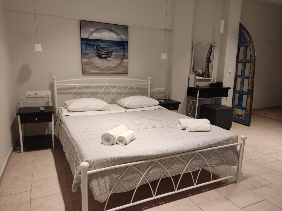 Kampanelia Village Suites Фира Екстериор снимка