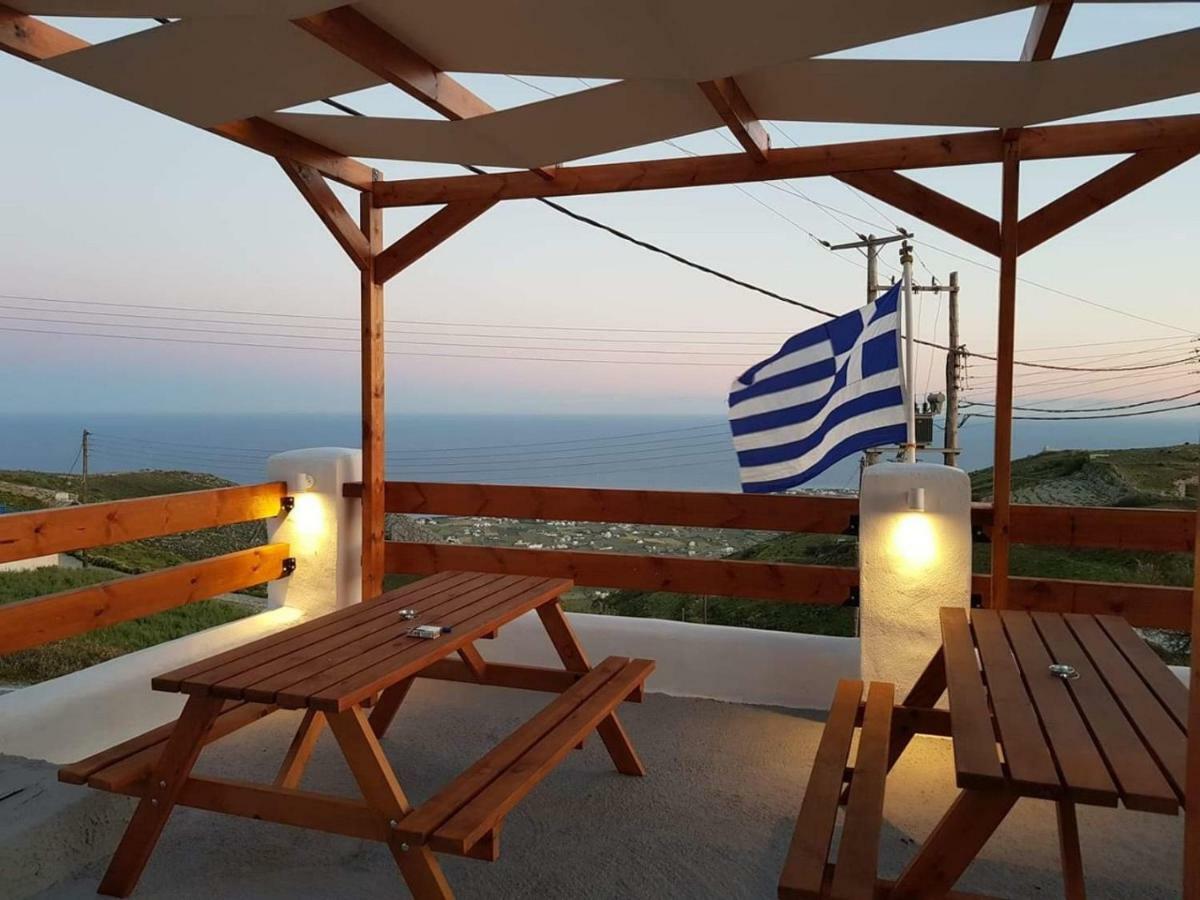 Kampanelia Village Suites Фира Екстериор снимка