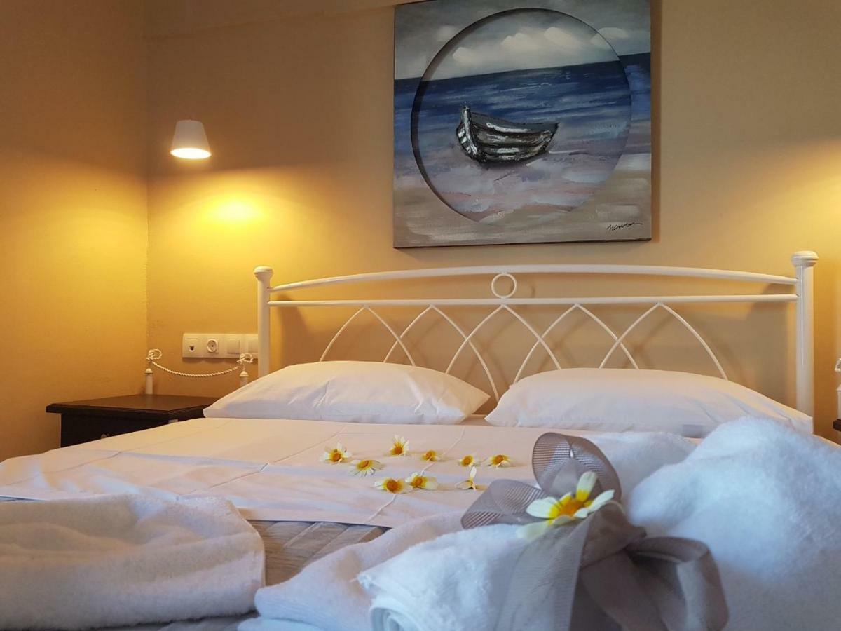 Kampanelia Village Suites Фира Екстериор снимка