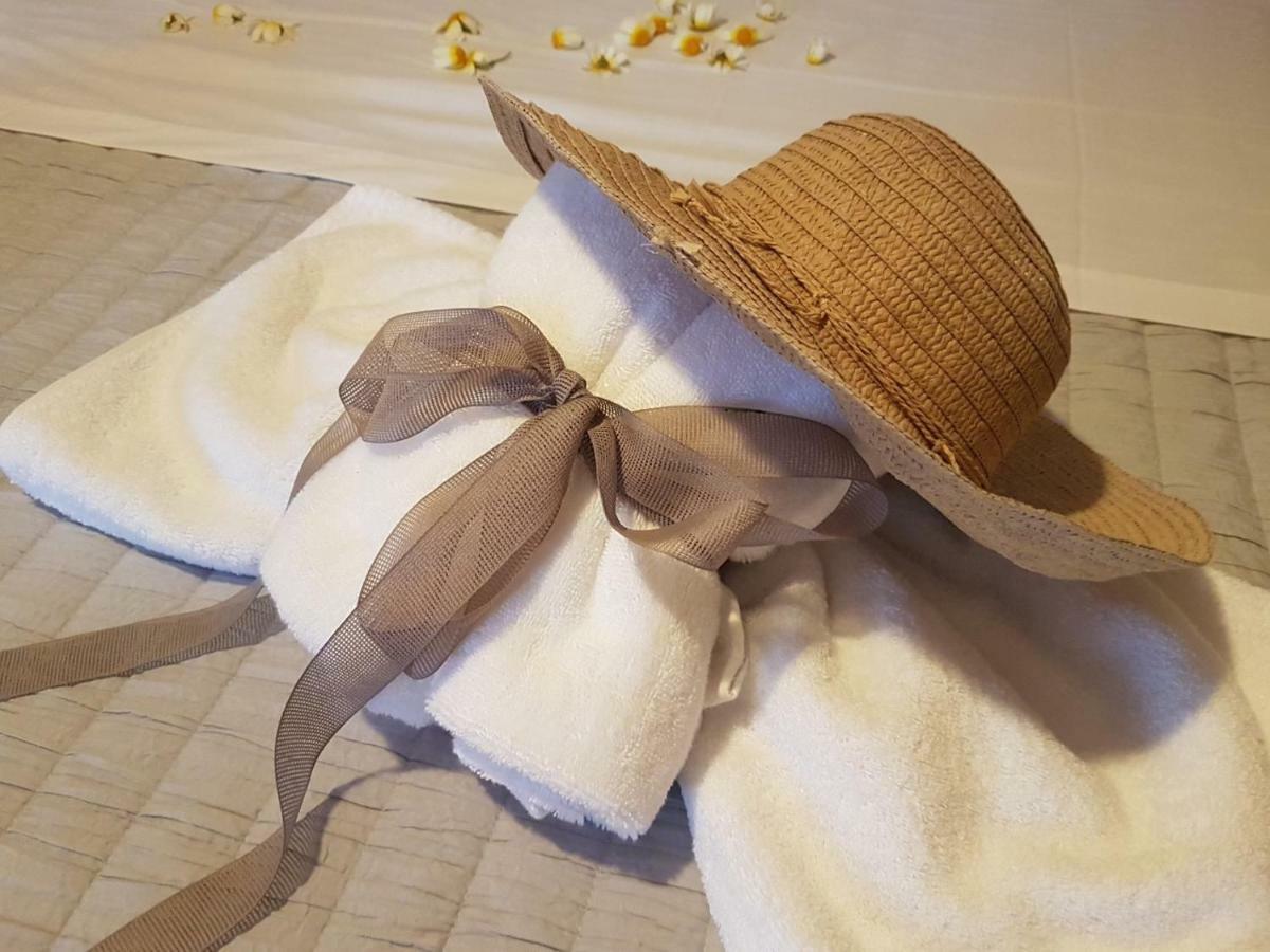 Kampanelia Village Suites Фира Екстериор снимка