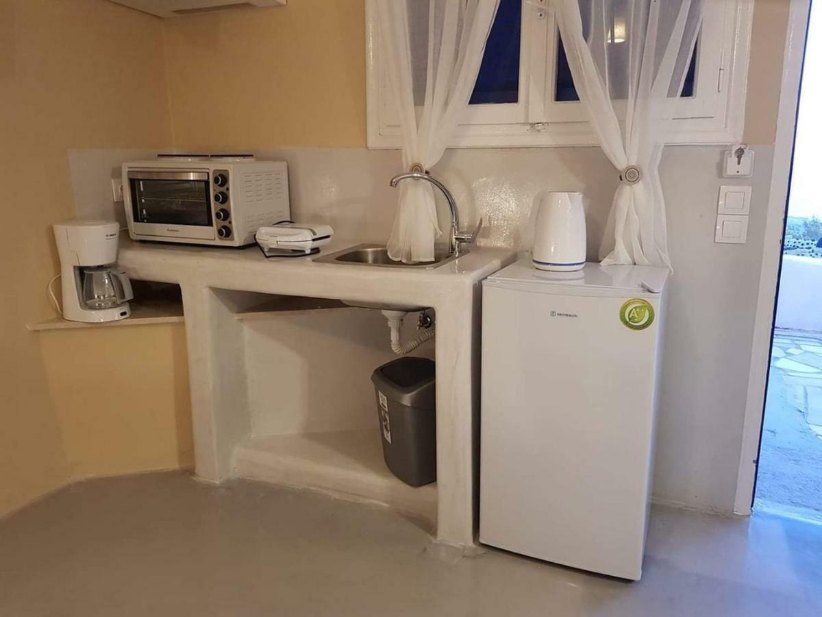 Kampanelia Village Suites Фира Екстериор снимка