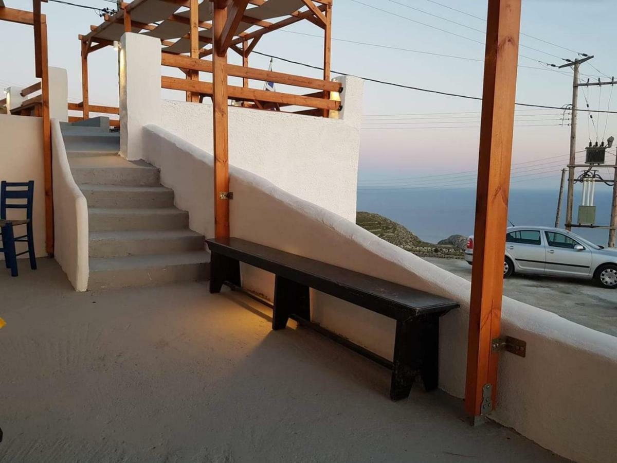 Kampanelia Village Suites Фира Екстериор снимка